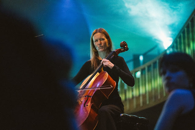 Finding her own way: I chat to cellist Clare O’Connell about her innovative concert series in Berkhamsted, Behind the Mirror