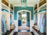 10 Bold Paint Colors to Perk Up an Entryway (22 photos)