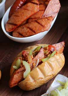 TIP OF THE DAY: Recipes That Add Something Special To Your Hot Dogs