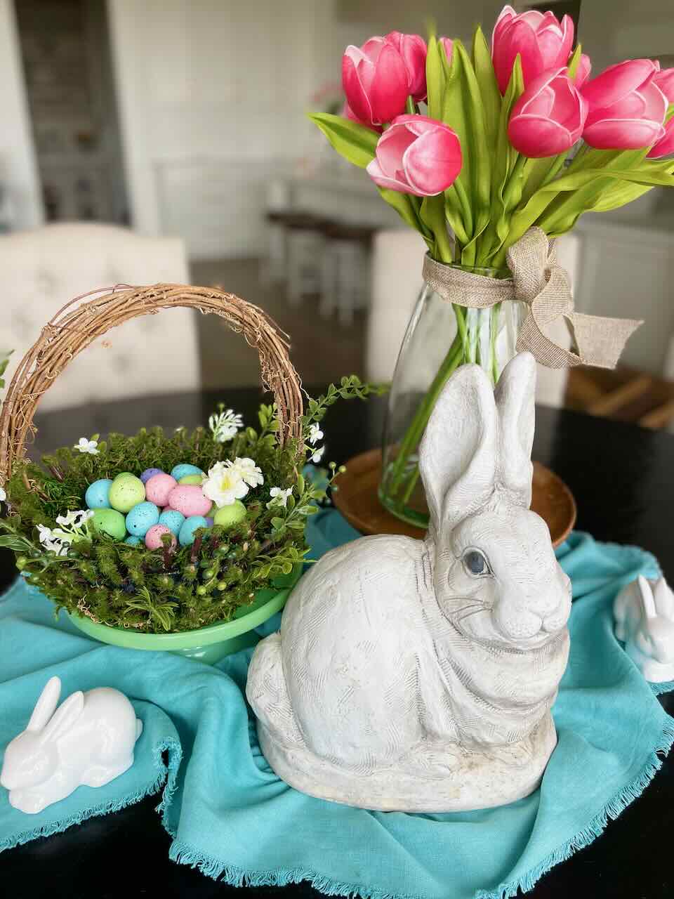 Simple Easter Table Decor