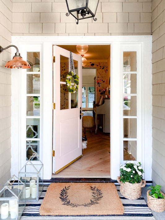 Spring Entryway and Front Porch Decor